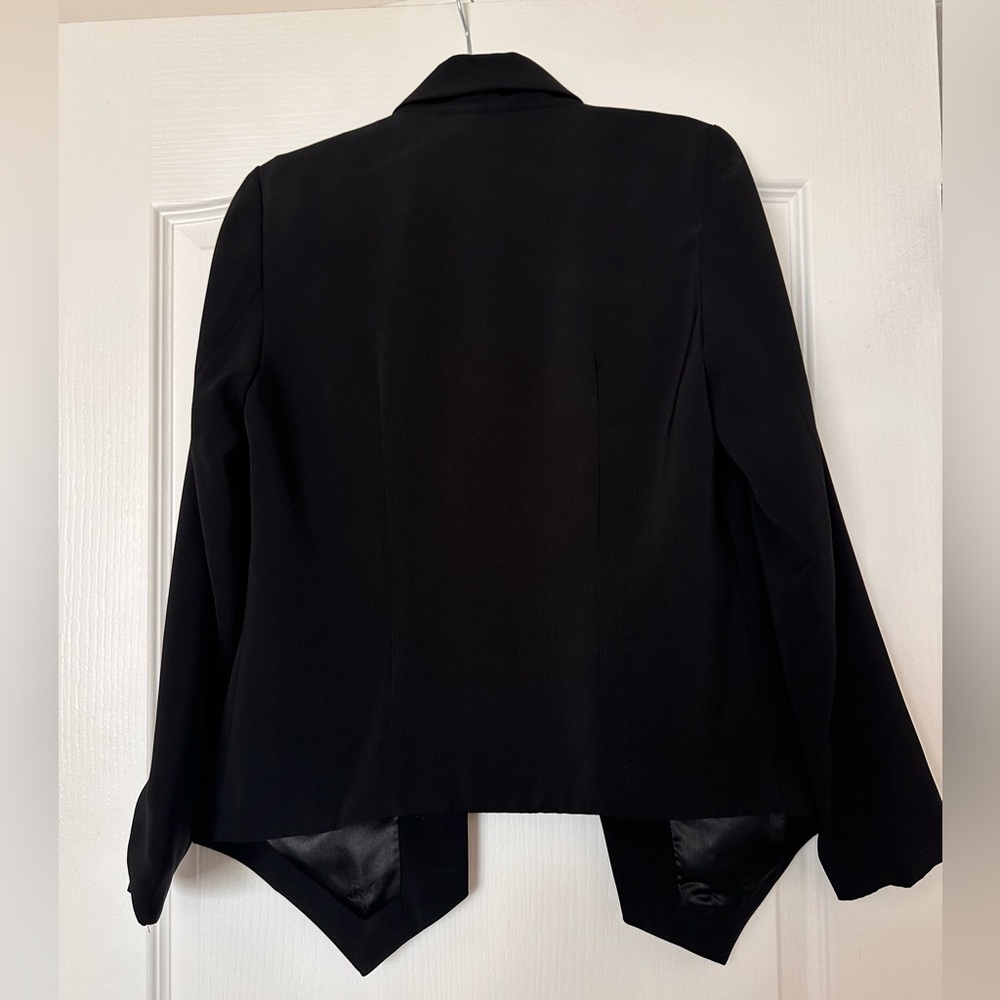 Forever 21 Classic Black Blazer - Picture 5 of 5